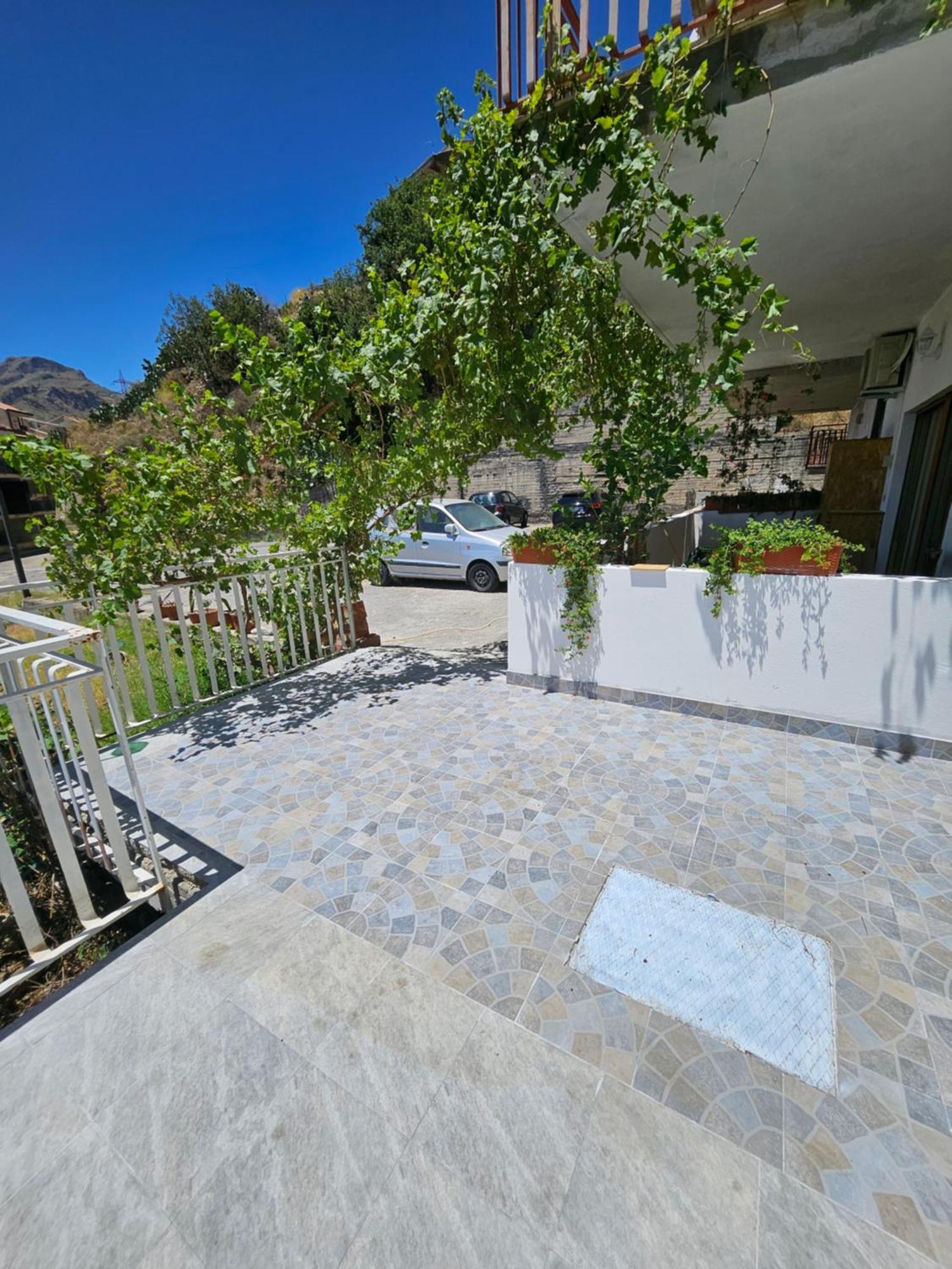 Nuova Casa Giulia Apartment เลโตยานนี ภายนอก รูปภาพ